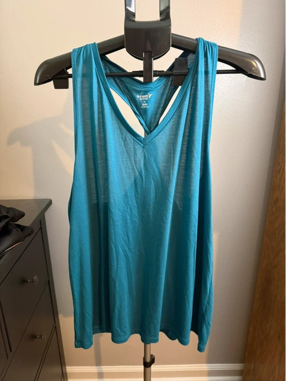 Old Navy Active Teal V-Neck Tank Size XL
